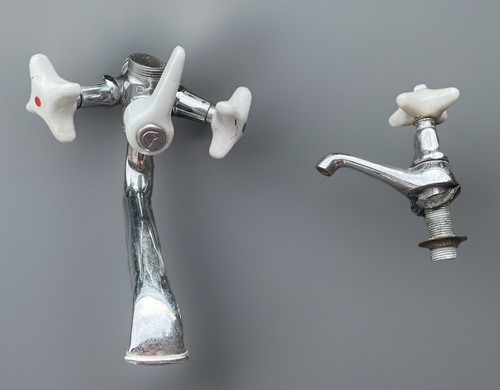 Antik wasserhahn - antik,