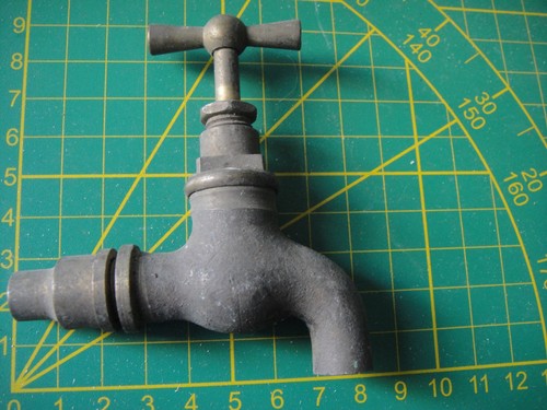 Wasserhahn alt auslaufhahn - wasserhahn,