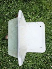 Antikes Ausgussbecken